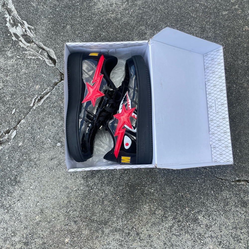 Bapesta shark face red and black